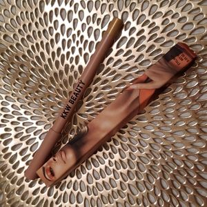 KKW Beauty eyeliner